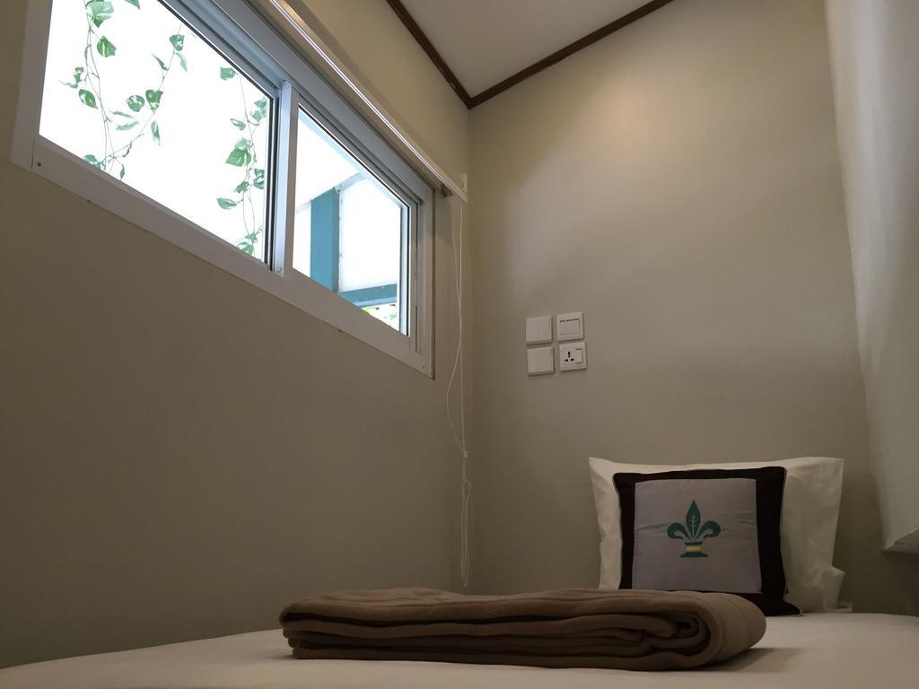 Pickled Tea Hostel Yangon Exterior foto
