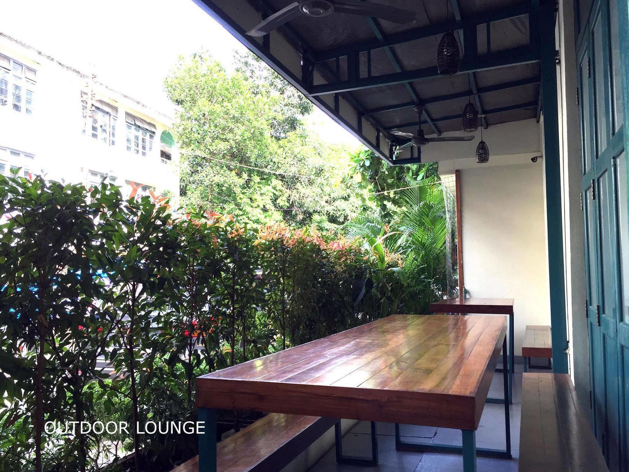Pickled Tea Hostel Yangon Exterior foto